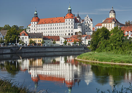 Bild: Schloss Neuburg