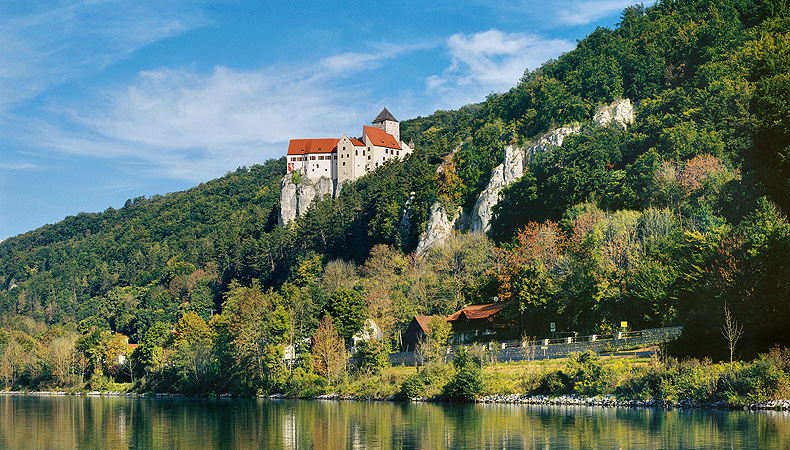 Prunn Castle, view from the river Altmühl