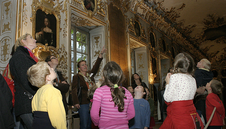 Picture: Childrens' tour in the Munich Residence