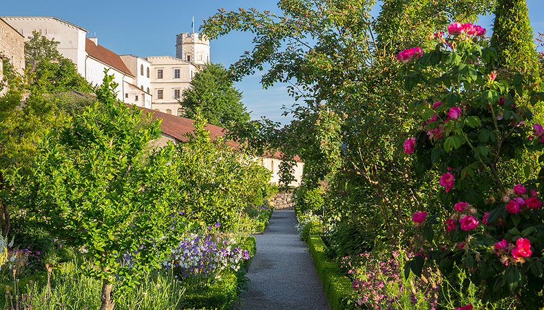 View through the garden to the west