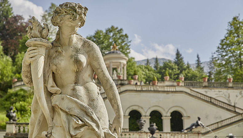 Statue im Wasserparterre