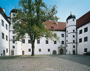 Picture: Palace Courtyard