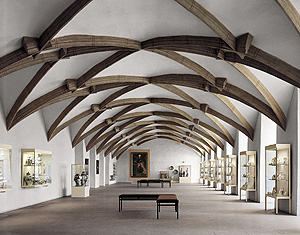 Link to the Gothic Hall