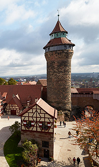 Picture: Outer Courtyard with Heathen's Tower
