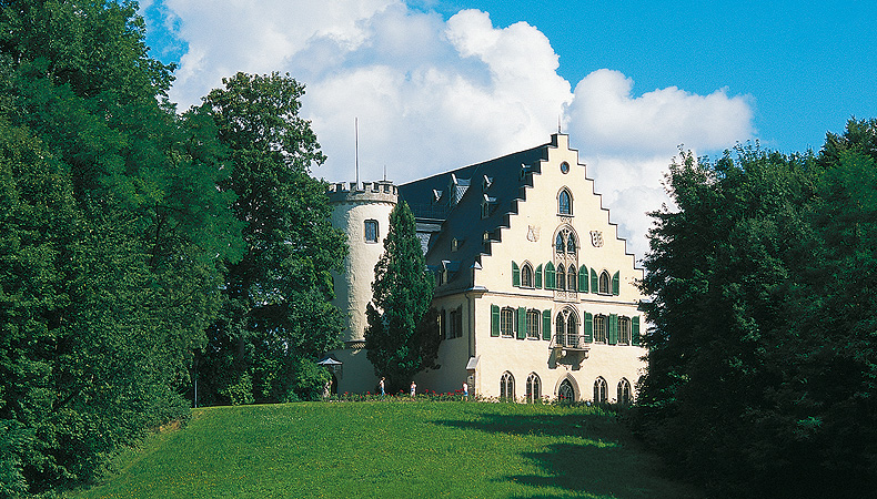 Schloss Rosenau
