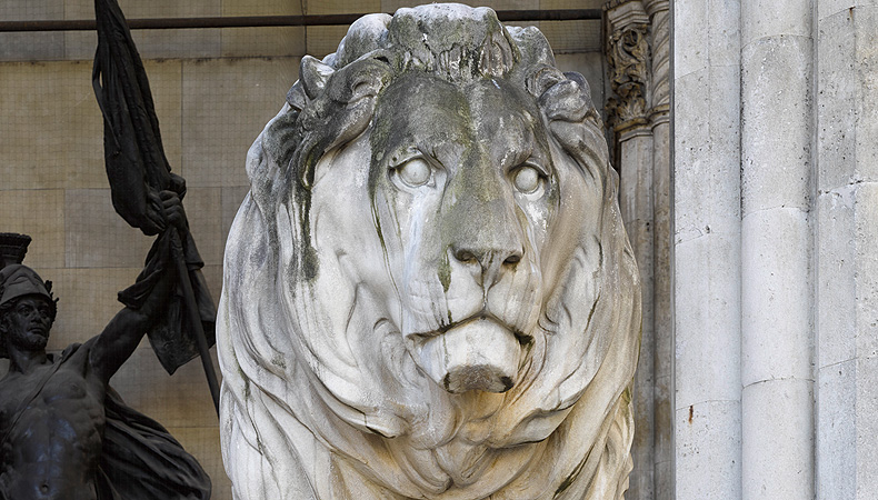 Stone sculpture 'Lion', front view