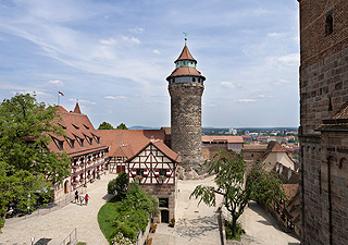 Link to Imperial Castle