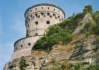 Link to Maschikuli Tower and Casemate