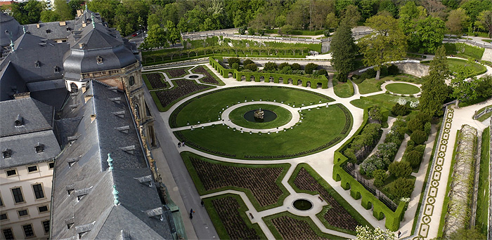 Bild: Residenz und Hofgarten Würzburg von oben