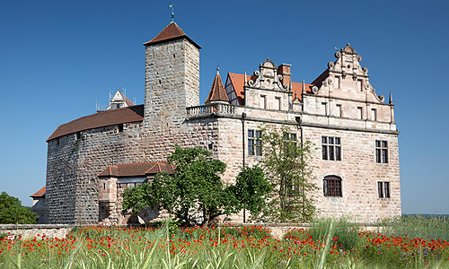 external link to www.burg-cadolzburg.de