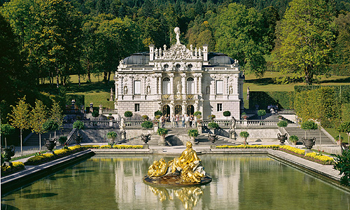 external link to www.schlosslinderhof.de