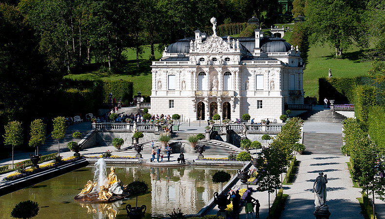 external link to www.schlosslinderhof.de