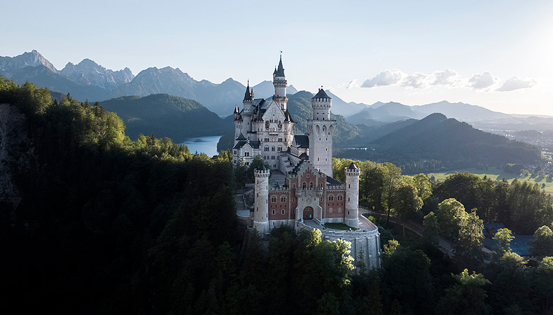 external link to www.neuschwanstein.de