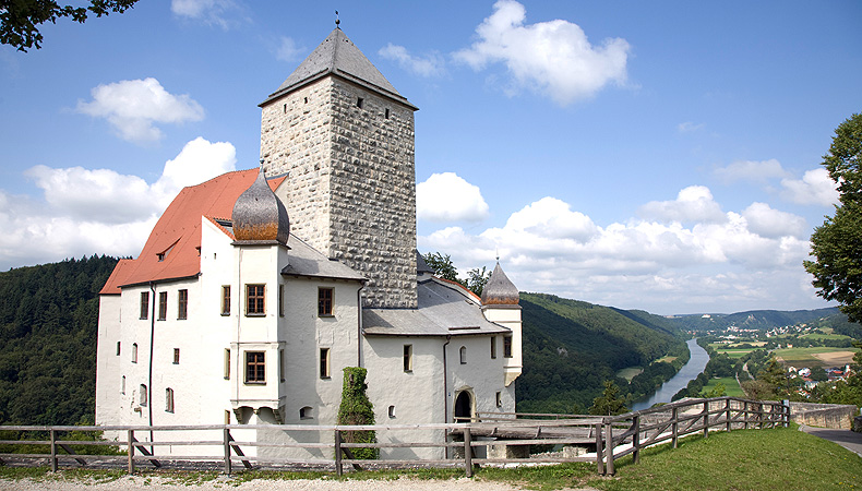 external link to www.burg-prunn.de