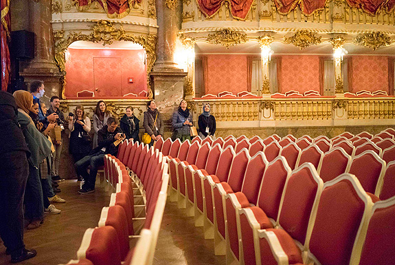 Bild: Social-Media-Aktion im Cuvilliés-Theater in der Residenz München