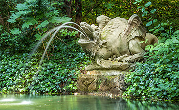 Bild: Drachenfigur im Hofgarten Eremitage, Bayreuth
